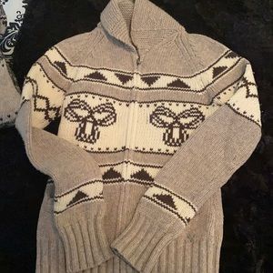 XS wool Aritzia sweater